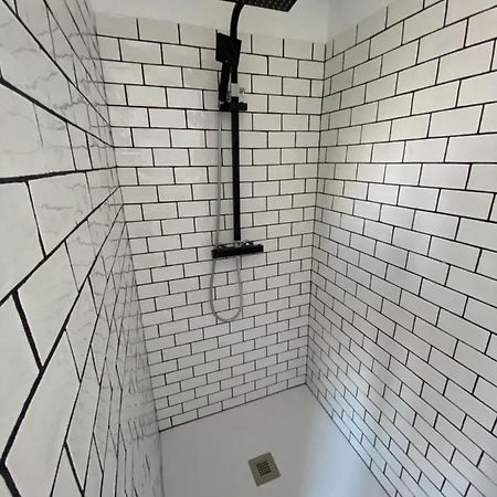 アミアンDuplex Proche Gare Vue Tour Perret Avec Parking Gratuitアパートメント エクステリア 写真